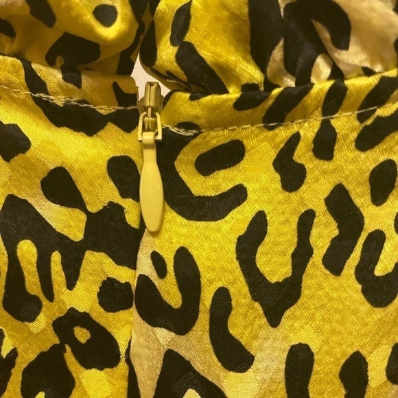 BAUM UND PFERDGARTEN YELLOW ANIMAL PRINT SILK DRESS - Picture 8 of 9